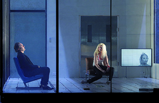 andrzej-chyra-as-hippolyte-2-agata-buzek-as-strophe-and-vivian-leigh-on-the-psycho-video-photo-pascal-victor