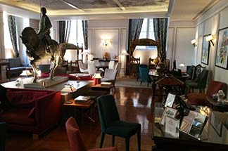 pousada-lisboa-library
