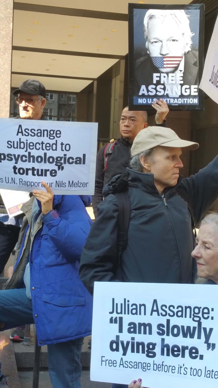 Rally to defend Julian Assange, at British Consulate in New York